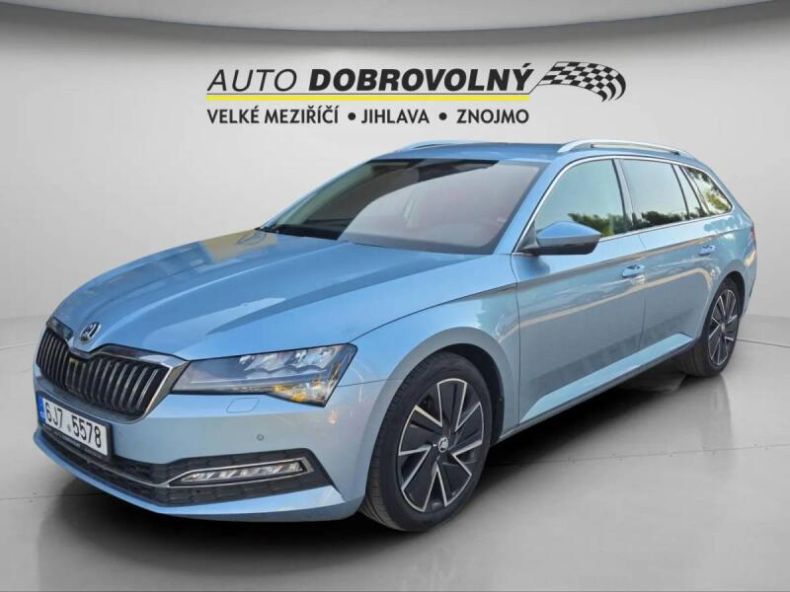 Škoda Superb - hlavní foto
