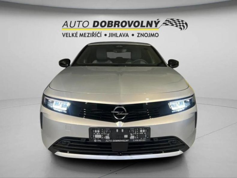Opel Astra - hlavní fotka