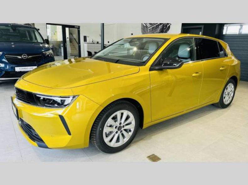 Opel Astra - hlavní foto