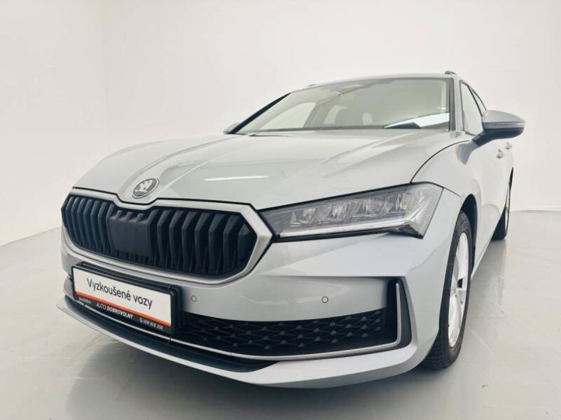 Škoda Superb - hlavní foto