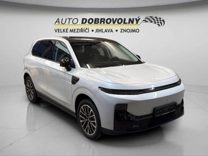 Leapmotor B10 - hlavní fotka