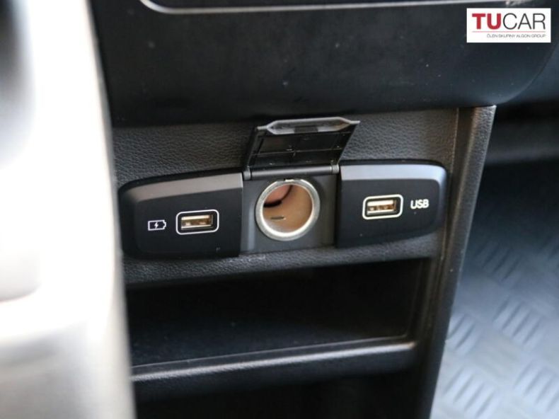 Hyundai Staria - hlavní fotka