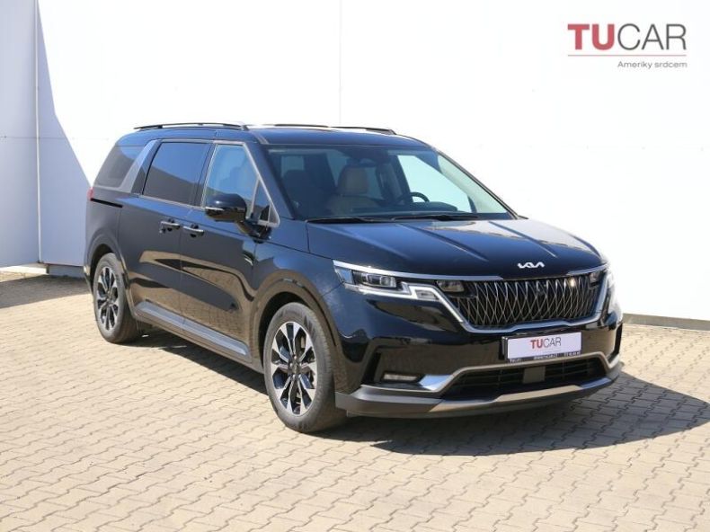 Kia Carnival - hlavní foto