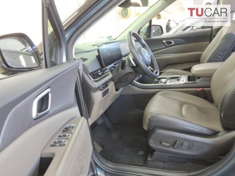 Kia Carnival - hlavní fotka