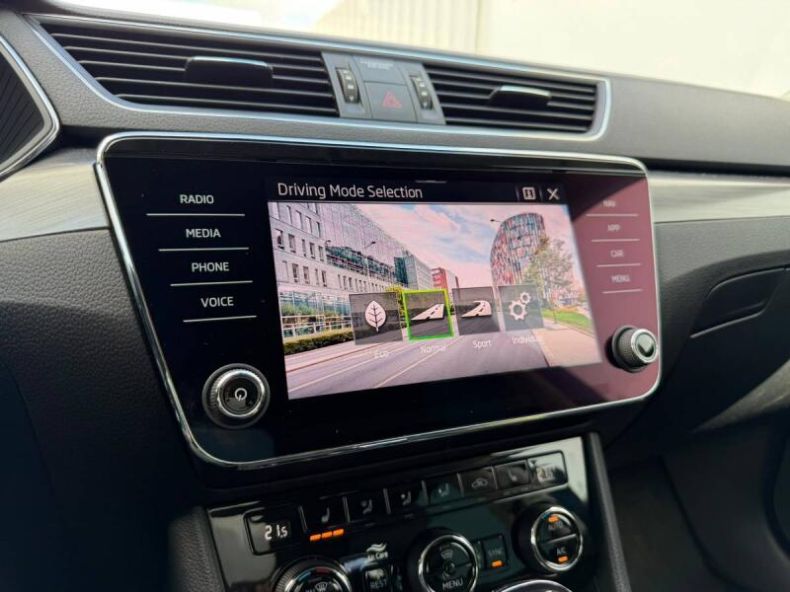 Škoda Superb - hlavní fotka