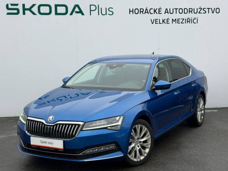 Škoda Superb - hlavní foto