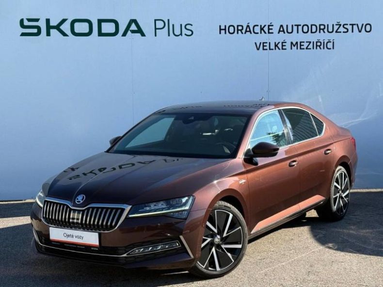Škoda Superb - hlavní foto