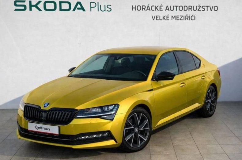 Škoda Superb - hlavní foto