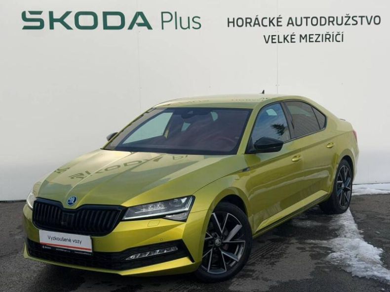 Škoda Superb - hlavní foto
