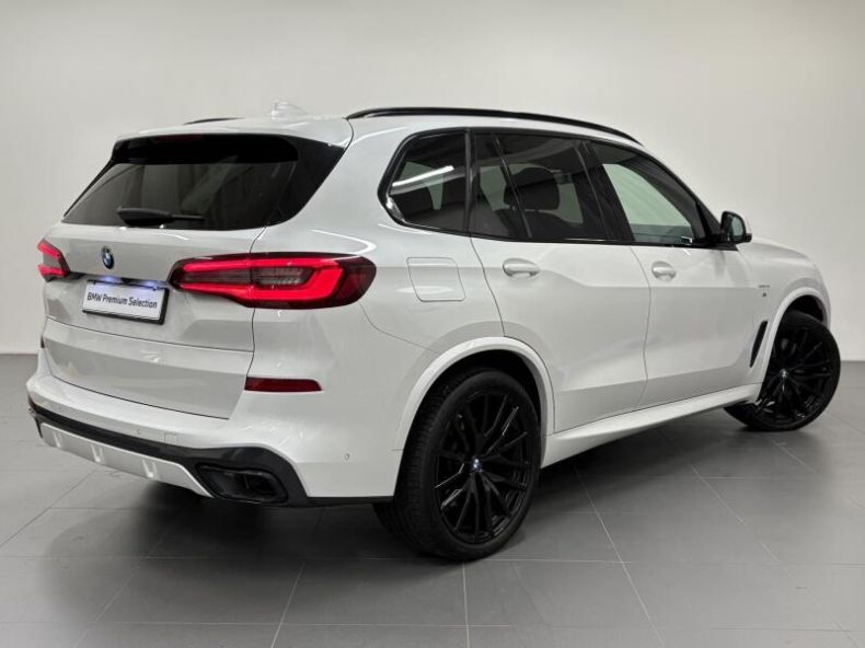 BMW X5 - hlavní fotka