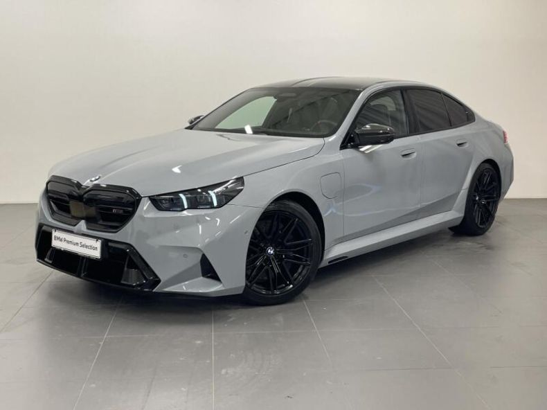 BMW M5 - hlavní foto