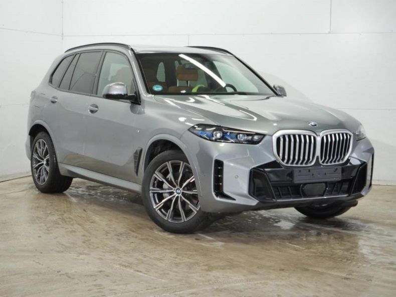 BMW X5 - hlavní fotka