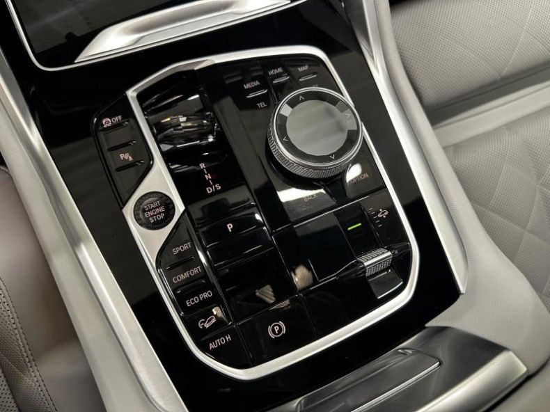 BMW X6 - hlavní fotka