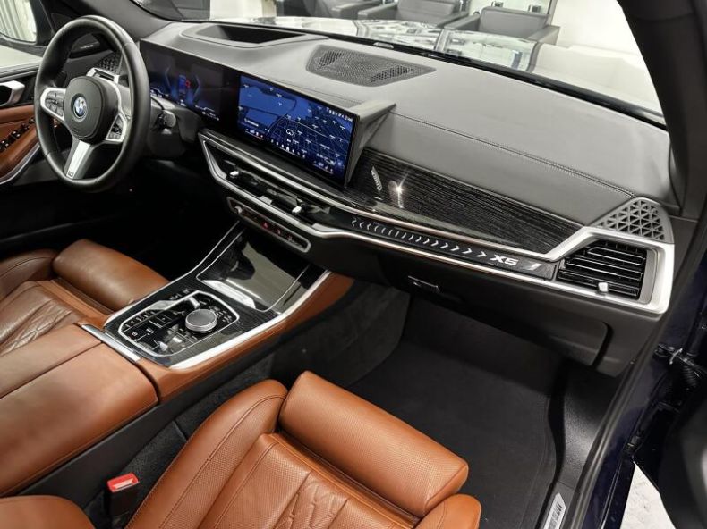 BMW X5 - hlavní fotka