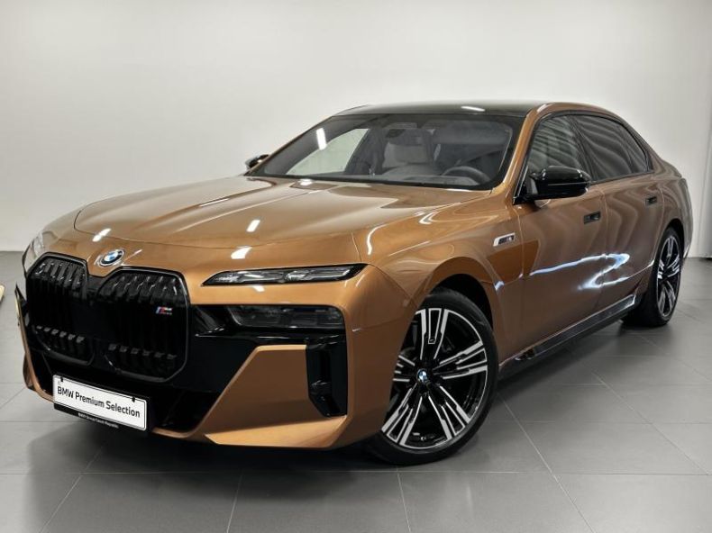 BMW i7 - hlavní foto