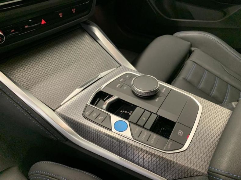 BMW i4 - hlavní fotka