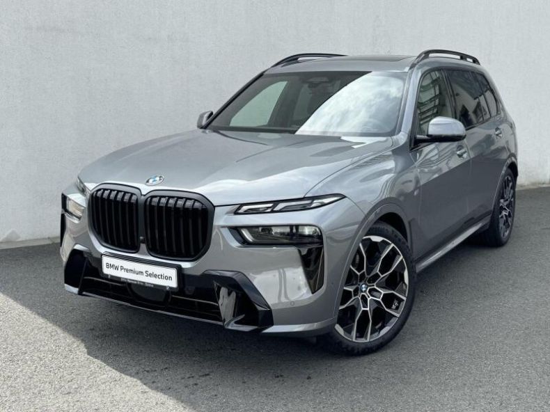 BMW X7 - hlavní foto