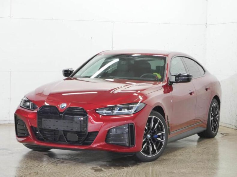 BMW i4 - hlavní foto