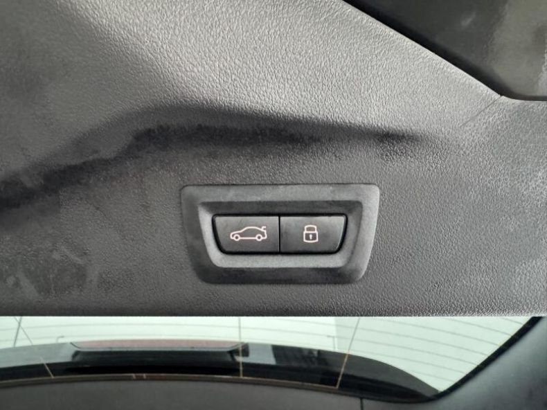 BMW X7 - hlavní fotka