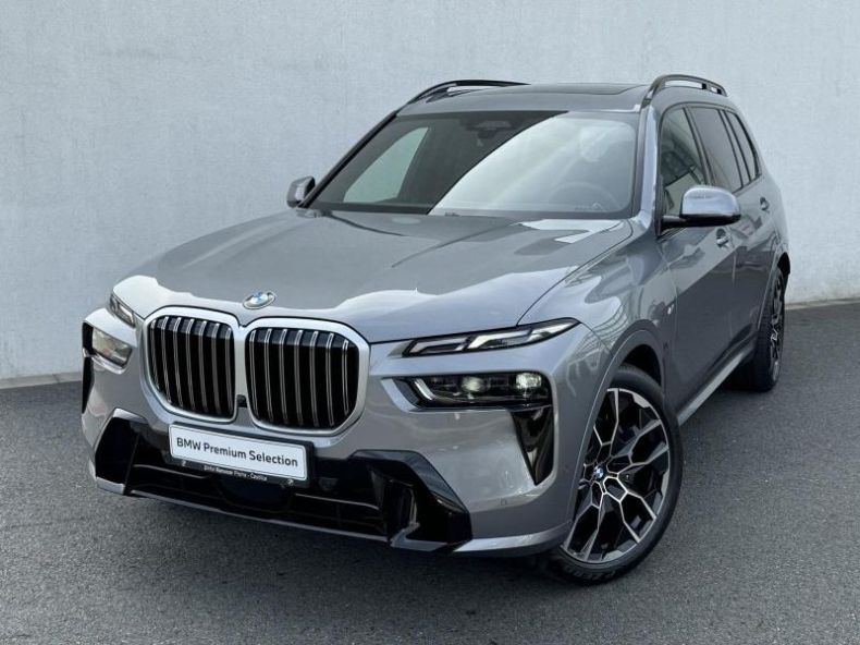 BMW X7 - hlavní foto