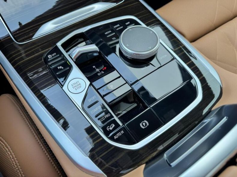 BMW X5 - hlavní fotka