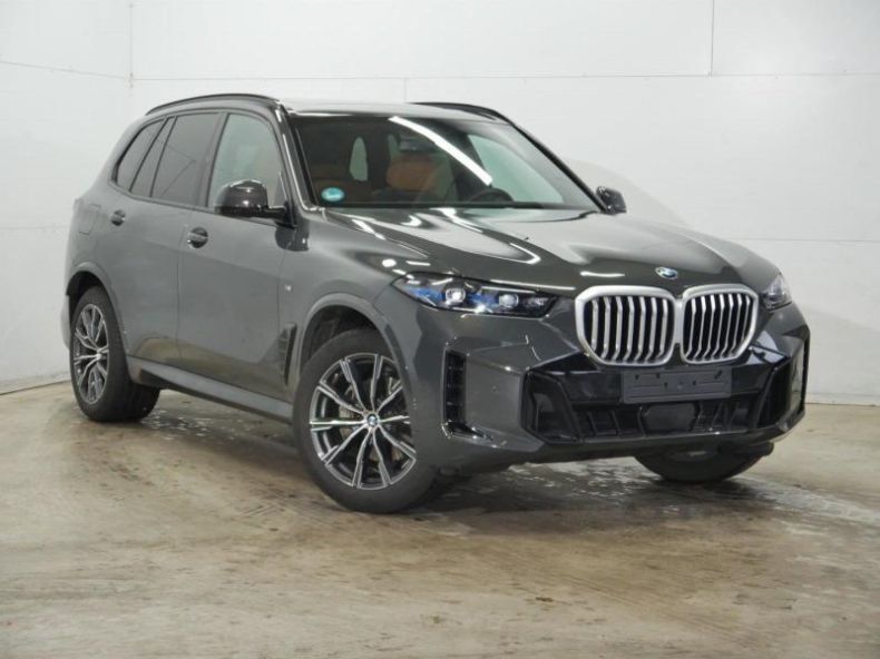 BMW X5 - hlavní fotka