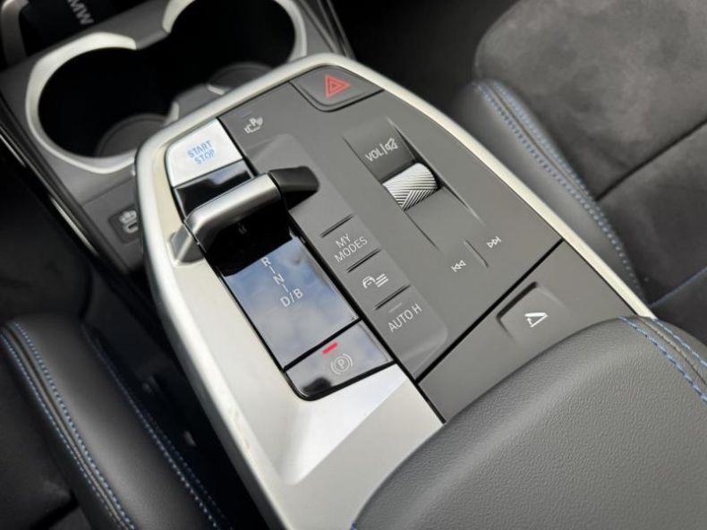 BMW X1 - hlavní fotka