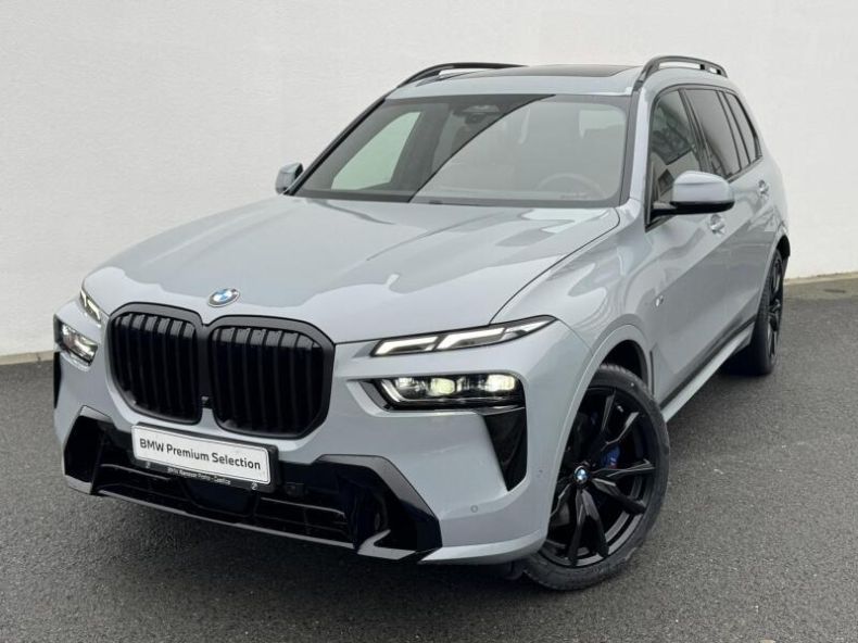 BMW X7 - hlavní foto