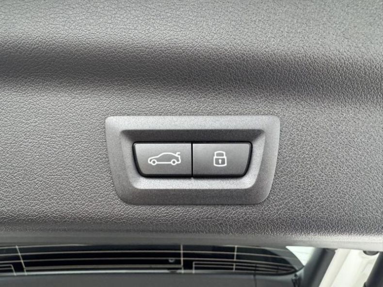 BMW X1 - hlavní fotka