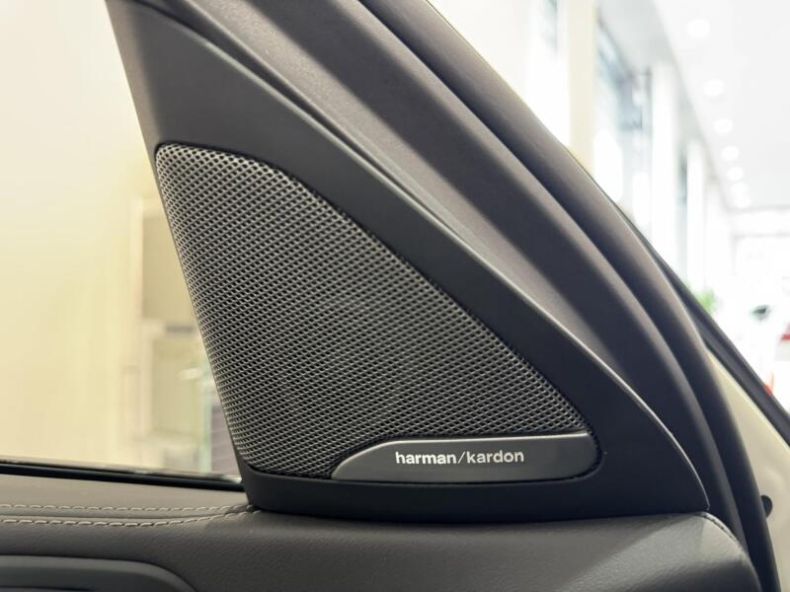 BMW X6 - hlavní fotka