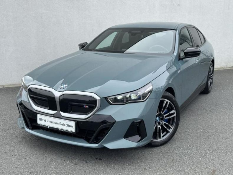 BMW i5 - hlavní fotka