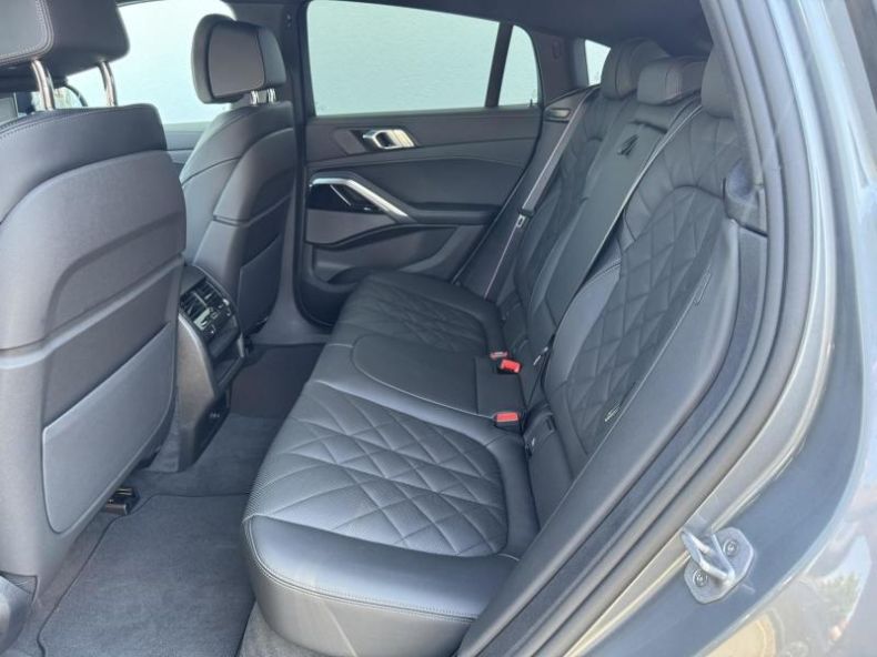 BMW X6 - hlavní fotka