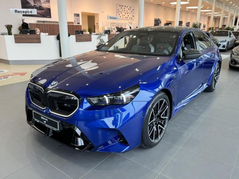BMW M5 - hlavní foto