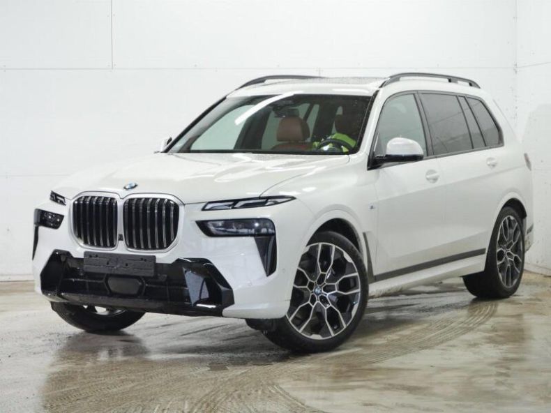 BMW X7 - hlavní foto