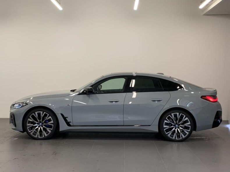 BMW i4 - hlavní fotka