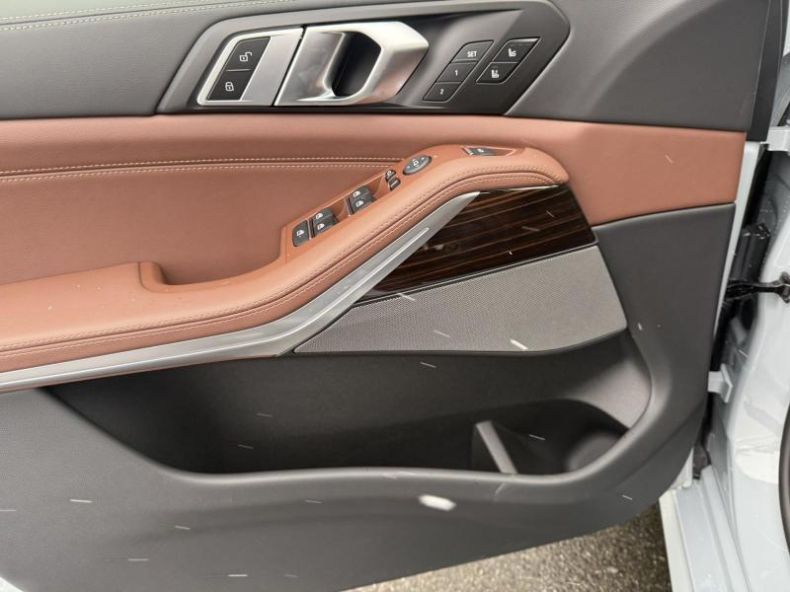 BMW X5 - hlavní fotka