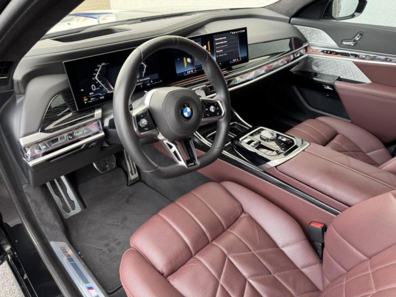 BMW Řada 7 - hlavní fotka