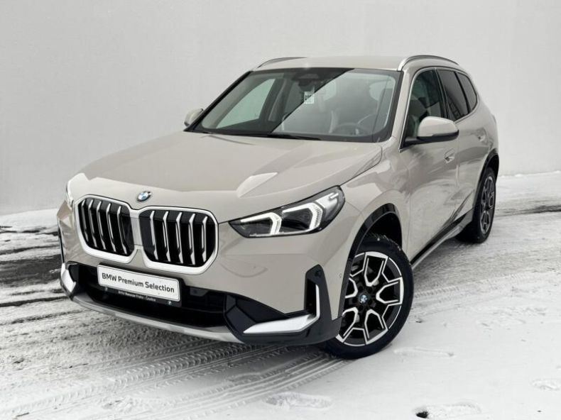 BMW X1 - hlavní foto
