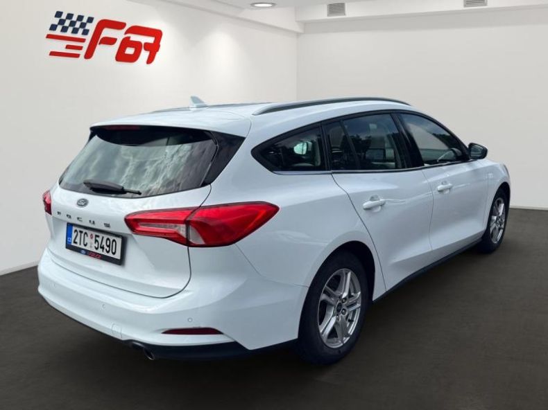 Ford Focus - hlavní fotka