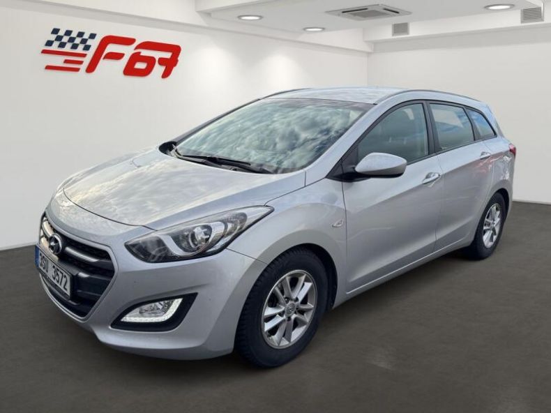 Hyundai i30 - hlavní foto