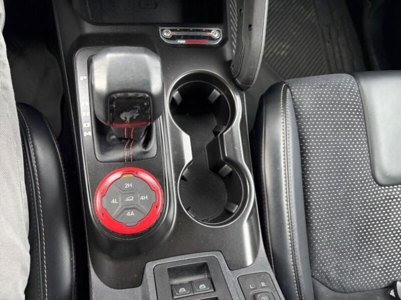 Ford Bronco - hlavní fotka