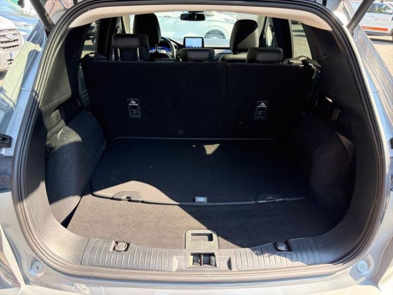 Ford Kuga - hlavní fotka