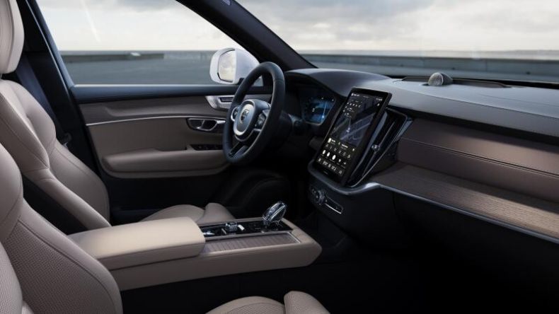 Volvo XC90 - hlavní fotka