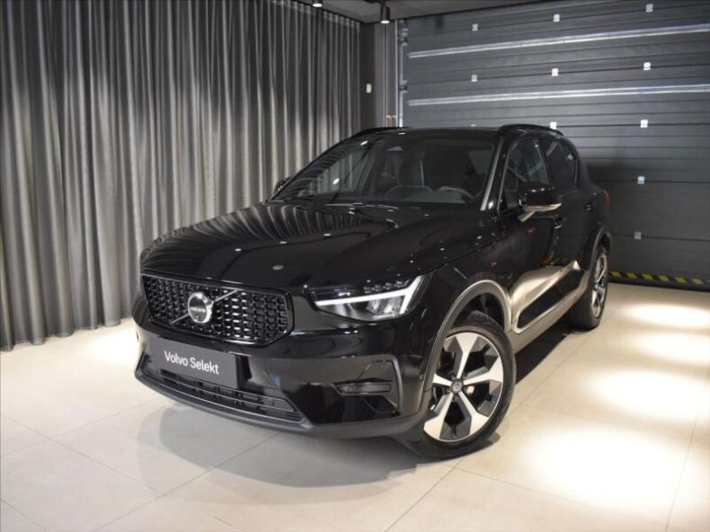 Volvo XC40 - hlavní foto