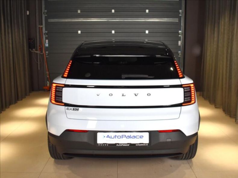 Volvo EX30 - hlavní foto