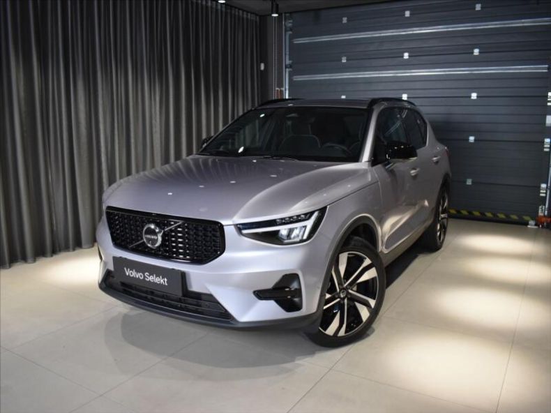 Volvo XC40 - hlavní foto