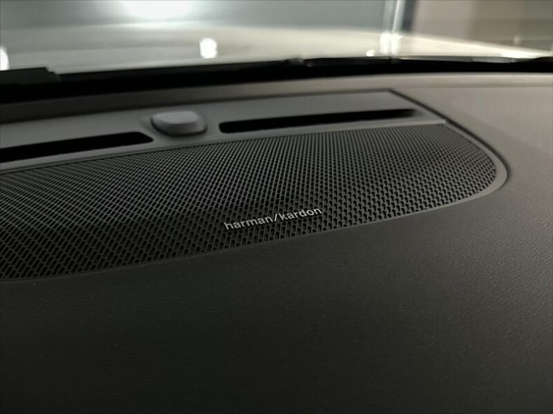 Volvo XC40 - hlavní fotka