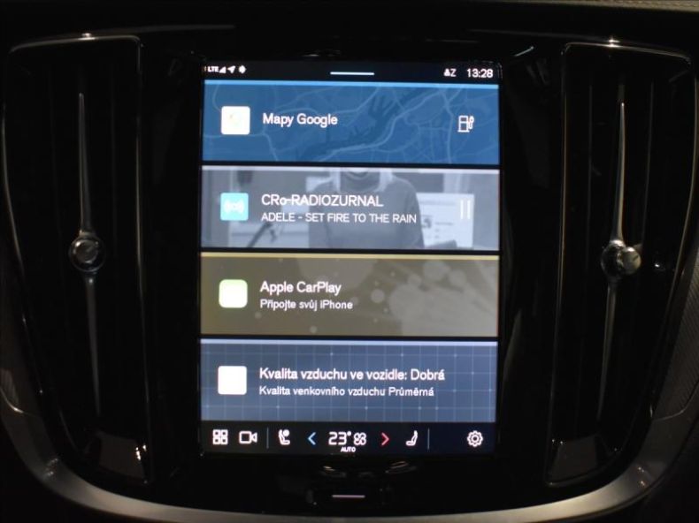 Volvo V60 - hlavní fotka