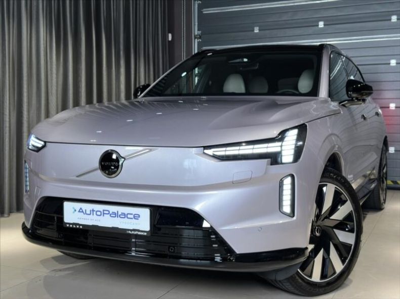 Volvo EX90 - hlavní foto