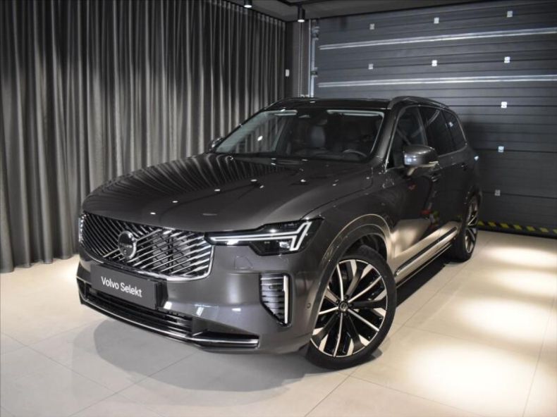 Volvo XC90 - hlavní foto